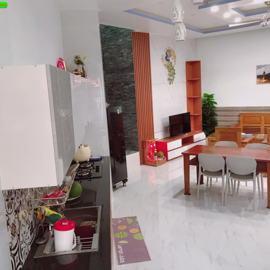 NHÀ ANH HUY CHỊ TRINH - Khu phố Bà Triệu, phường 7, thành phố Tuy Hòa, tỉnh Phú Yên