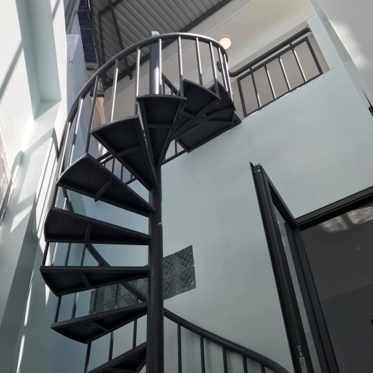 NHÀ ANH HUY CHỊ TRINH - Khu phố Bà Triệu, phường 7, thành phố Tuy Hòa, tỉnh Phú Yên