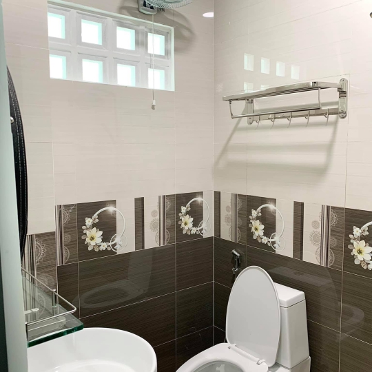 NHÀ ANH HUY CHỊ TRINH - Khu phố Bà Triệu, phường 7, thành phố Tuy Hòa, tỉnh Phú Yên