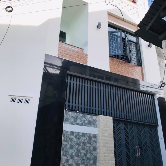 NHÀ ANH HUY CHỊ TRINH - Khu phố Bà Triệu, phường 7, thành phố Tuy Hòa, tỉnh Phú Yên