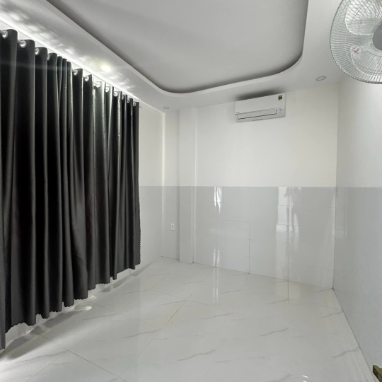 NHÀ ANH XUÂN CHỊ THANH - 05/01 Nguyễn Huệ, phường 2, tp. Tuy Hoà, tỉnh Phú Yên