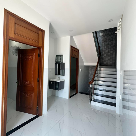 NHÀ ANH XUÂN CHỊ THANH - 05/01 Nguyễn Huệ, phường 2, tp. Tuy Hoà, tỉnh Phú Yên