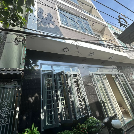 NHÀ ANH XUÂN CHỊ THANH - 05/01 Nguyễn Huệ, phường 2, tp. Tuy Hoà, tỉnh Phú Yên