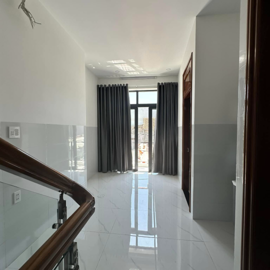 NHÀ ANH XUÂN CHỊ THANH - 05/01 Nguyễn Huệ, phường 2, tp. Tuy Hoà, tỉnh Phú Yên