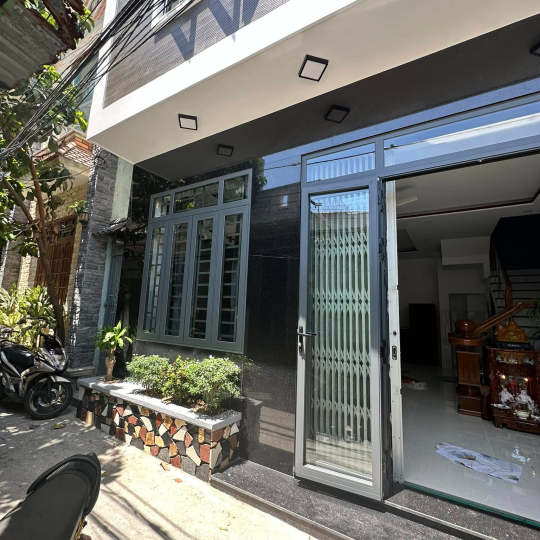 NHÀ ANH XUÂN CHỊ THANH - 05/01 Nguyễn Huệ, phường 2, tp. Tuy Hoà, tỉnh Phú Yên