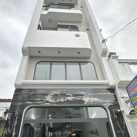 NHÀ ANH LỄ CHỊ DIỄM - 09/72 Trần Phú, phường 2, thành phố Tuy Hoà, tỉnh Phú Yên 