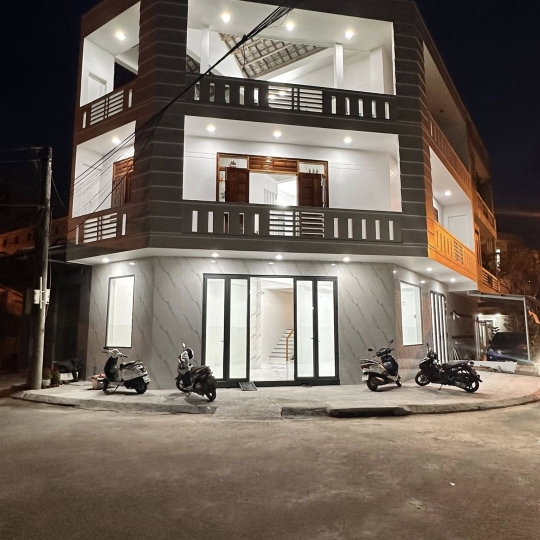 NHÀ ANH VƯƠNG CHỊ HUÊ - 03 Võ Văn Dũng, phường 9, tp. Tuy Hoà, tỉnh Phú Yên 