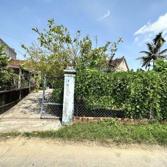 NHÀ CHỊ HÀ - thôn Xóm Cát, xã Hoà Trị, huyện Phú Hoà, tỉnh Phú Yên