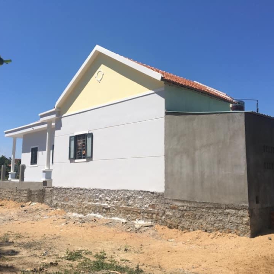 NHÀ ANH HƯNG CHỊ QUYÊN - Thôn Lạc Nghiệp, xã Hòa Bình, huyện Tây Hòa, tỉnh Phú Yên