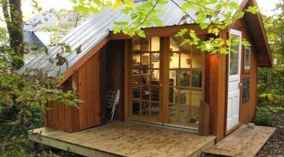 Cú giáng mạnh trăm năm hiếm có, đại gia xây dựng gặp khó khăn